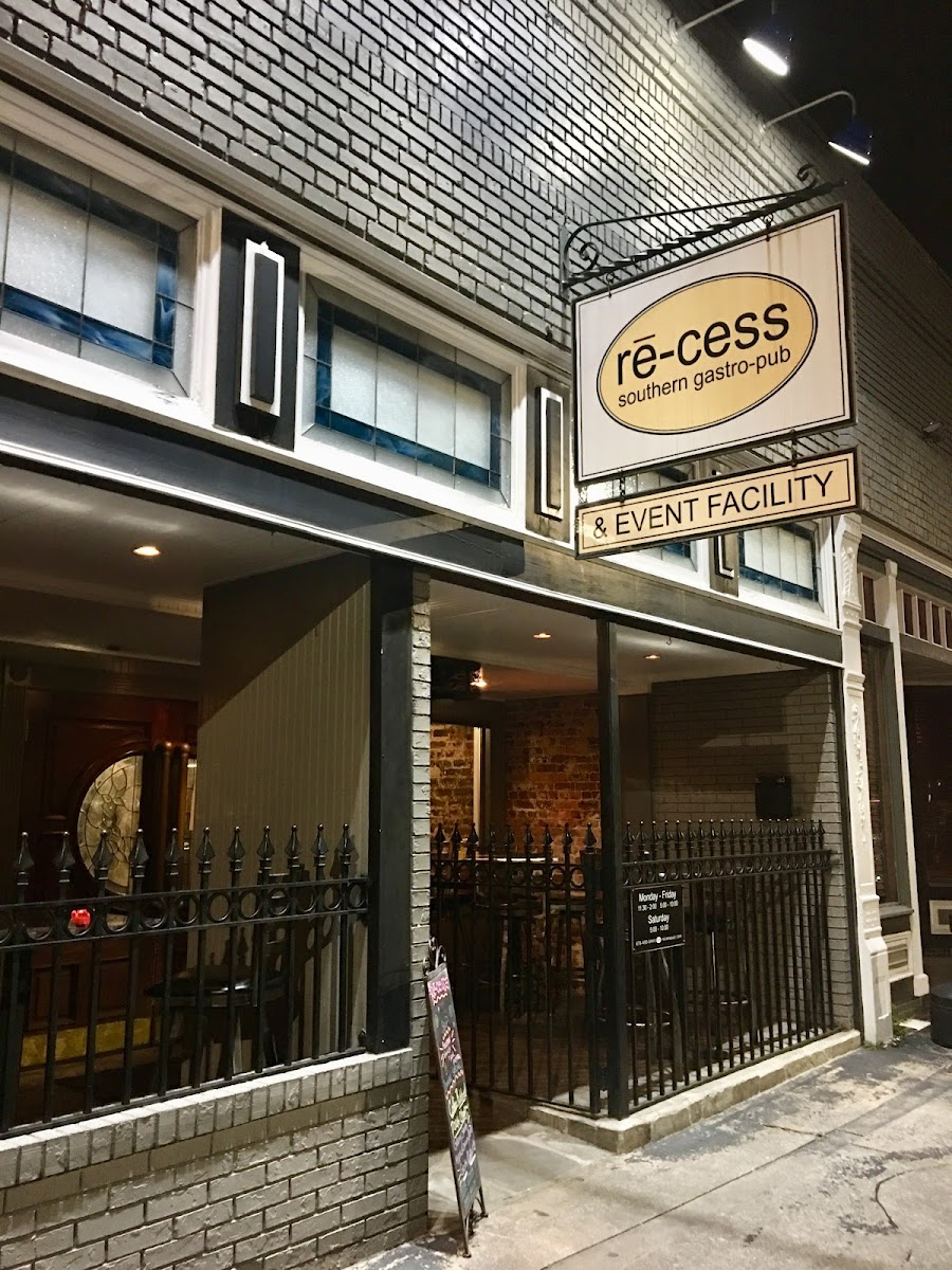 Recess Southern Gastro-Pub